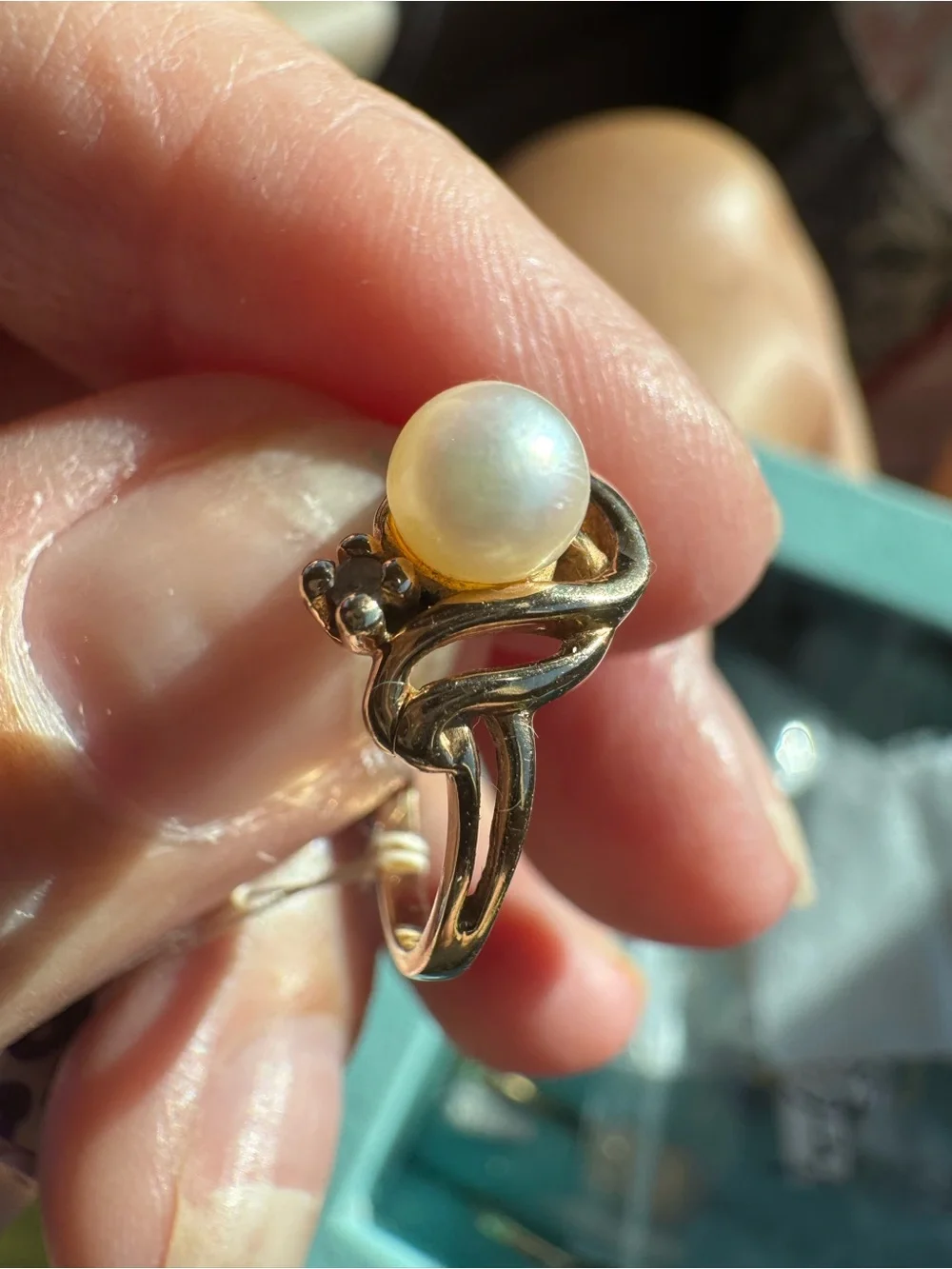 10k Gold Pearl and Diamond Accent Women's Ring - White Pearl size 6.5